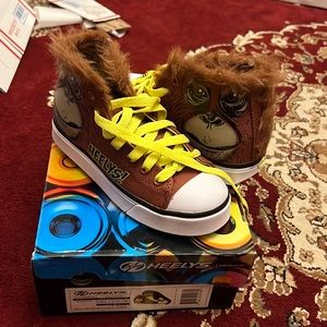 Heelys Kids Orangutan Brown skate wheels shoes sneakers US Size 1 , 2, 3
